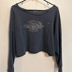 Off-the-shoulder long sleeve top